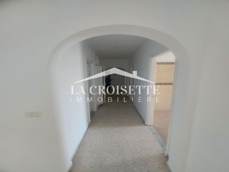 Appartement S+4 à Ain Zaghouan Nord